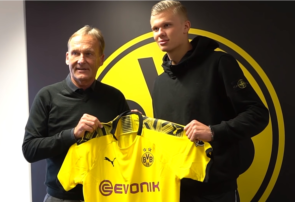 篮球火箭球员参加社区公益活动（火箭队球员走进社区开展公益活动）