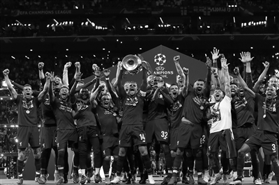 每体：拉菲尼亚是巴萨非卖品，个人目标赢得欧冠和2026年世界杯