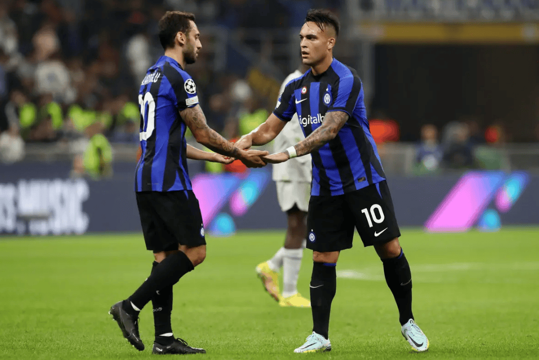 澎湃：管理层想复刻郭士强案例恐有偏差，邵佳一应提升抗压能力（澎湃：管理层复刻郭士强模式或有误判，邵佳一需增强抗压能力）