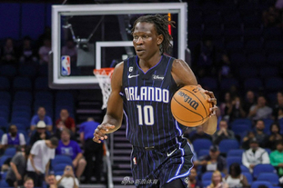 卢尼谈离开勇士：我没有任何怨恨，十年时间我留下太多美好回忆（卢尼谈告别勇士：无怨无恨，十年生涯满载美好回忆）