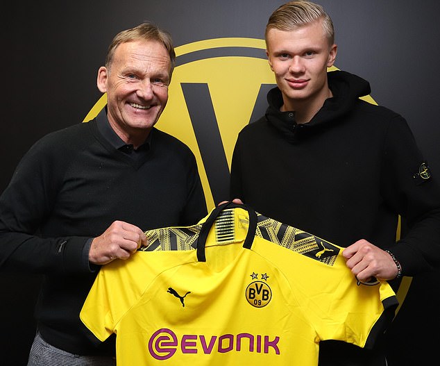 今天是北京时间2025年12月11日星期四,欢迎收看早报！