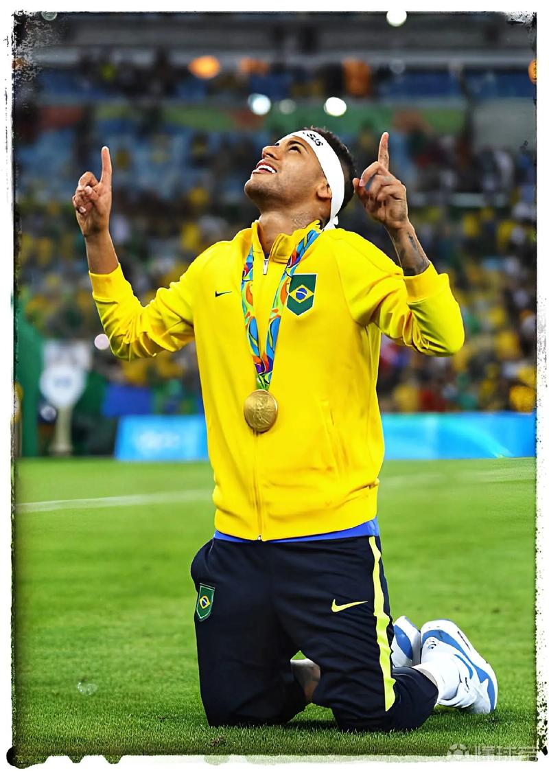 FM26逆天Bug，外场球员“闪现”至门前挡出对方主罚的点球（FM26离谱BUG：外场球员瞬移到门前，直接封堵对手点球）